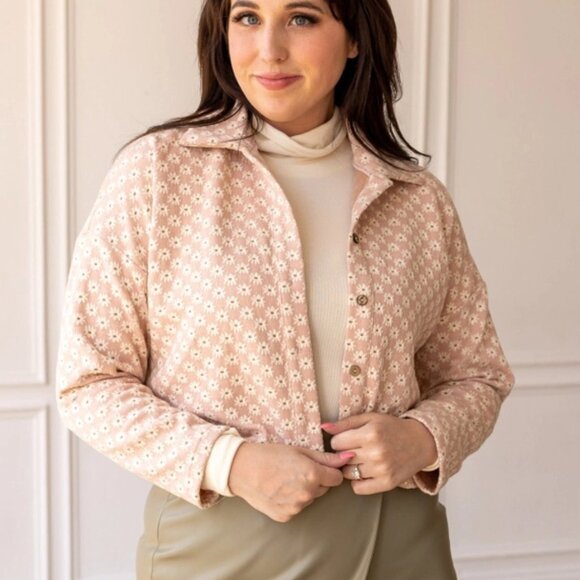 Southern Grace Jackets & Blazers - Grace + Emma - Field of Daisies Crop Pink Floral Button Down - 2X
